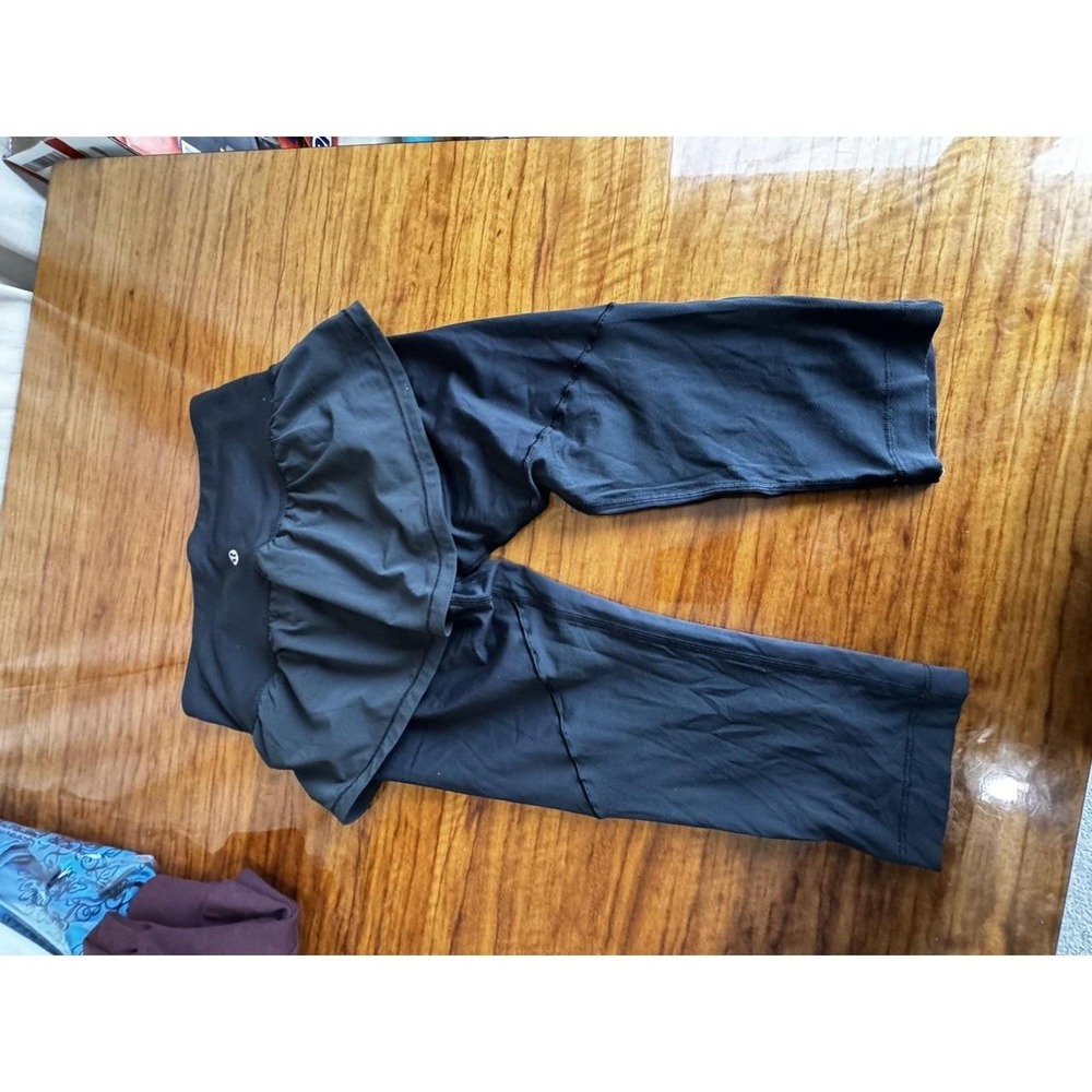 Lululemon Spin It To Win It Crop Black Leggings with Mini Skirt Women Size 2